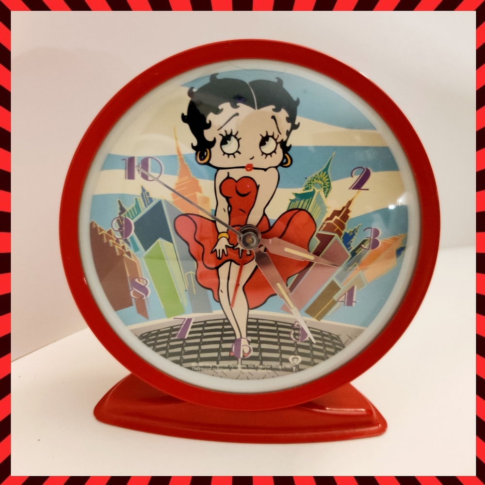 Betty Boop "In The City" Alarm Clock
